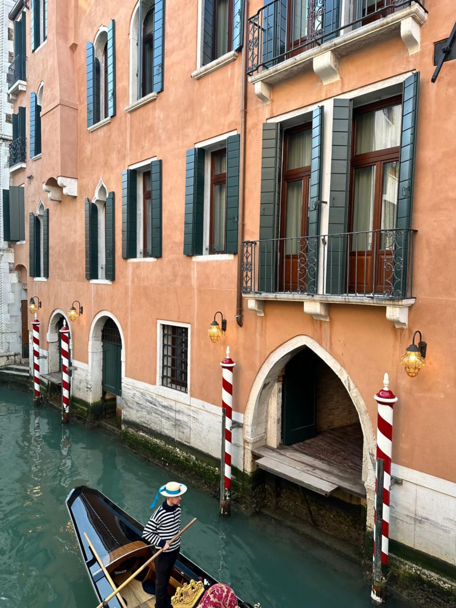 Aparthotel Be Mate Ponte Di Rialto Venedig Exterior foto